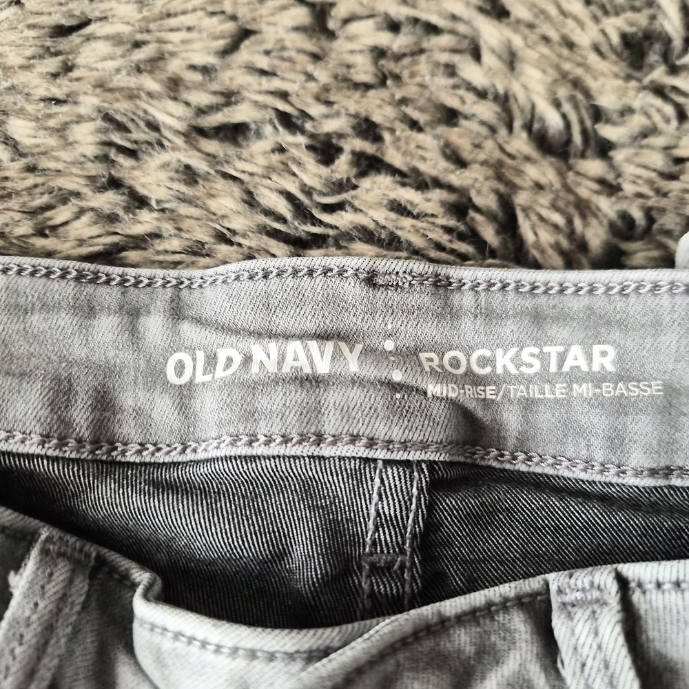 Old Navy Women's Rockstar Jeans - Picture 5 of 6